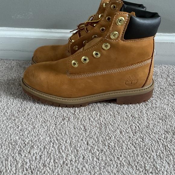Timberland Tan Leather Boots - Picture 2 of 7
